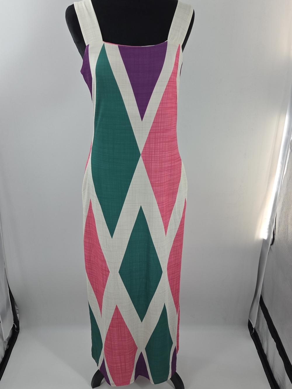 chic Bold Geometric Maxi Dress in Pink, Teal & Purple